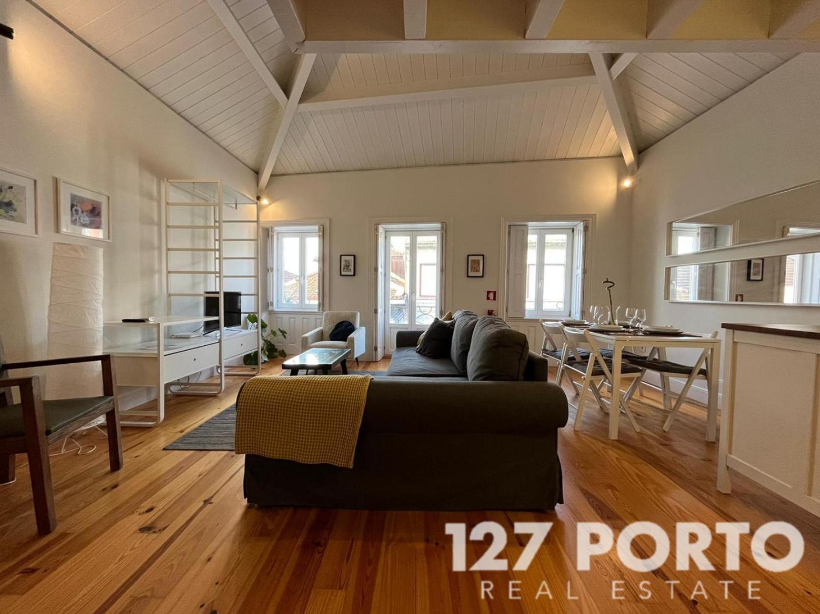 Ml240 Spacious Central Apartment Porto Luaran gambar